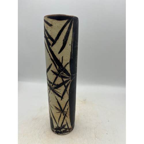 sumi vase