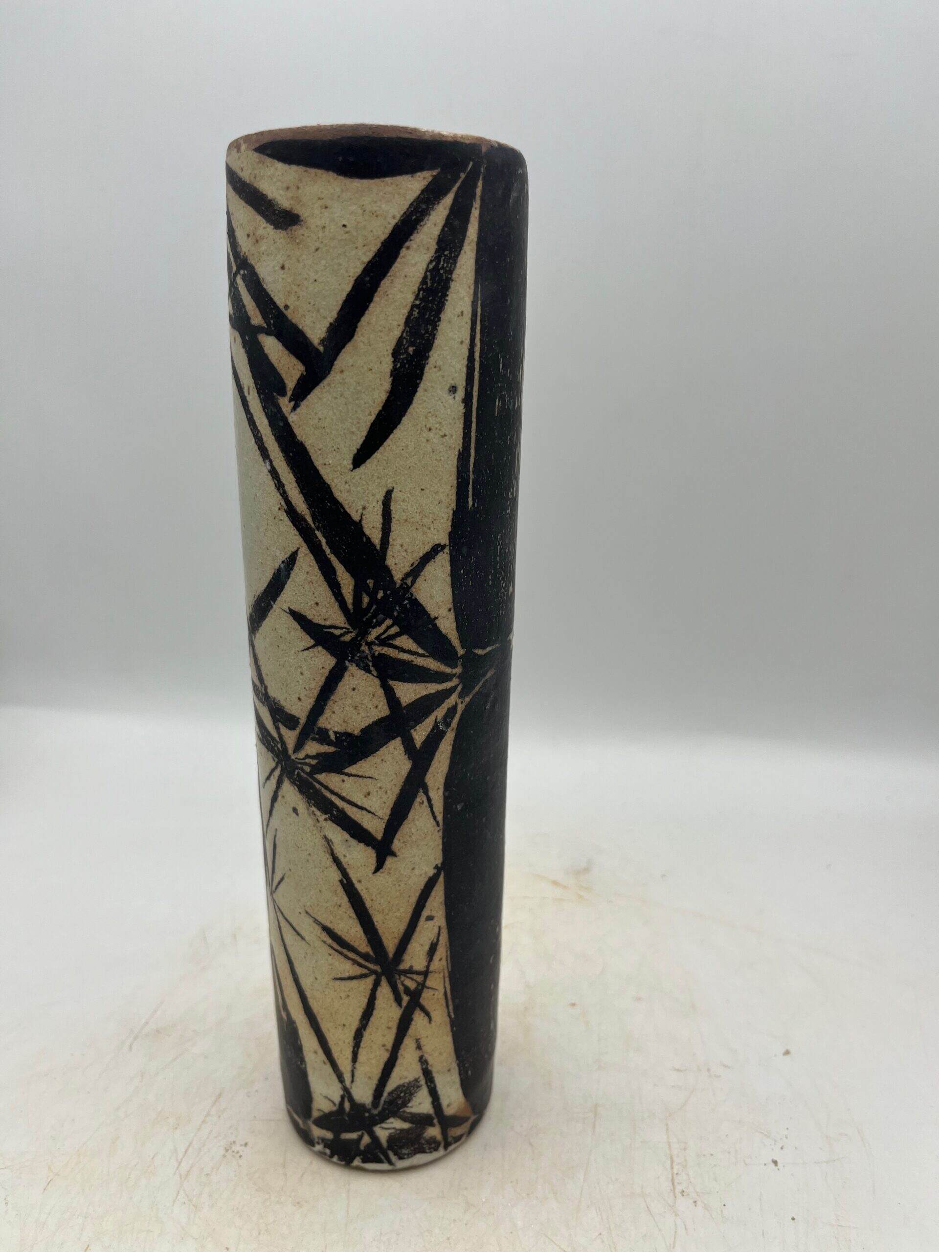 sumi vase